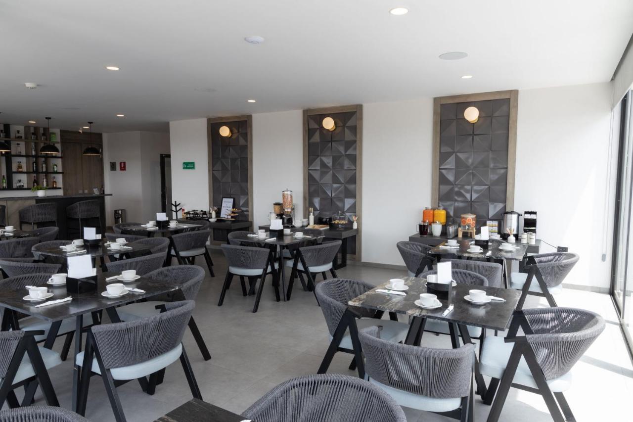 Th Hotel & Vivienda เตปาติตลัน เด โมเรลอส ภายนอก รูปภาพ