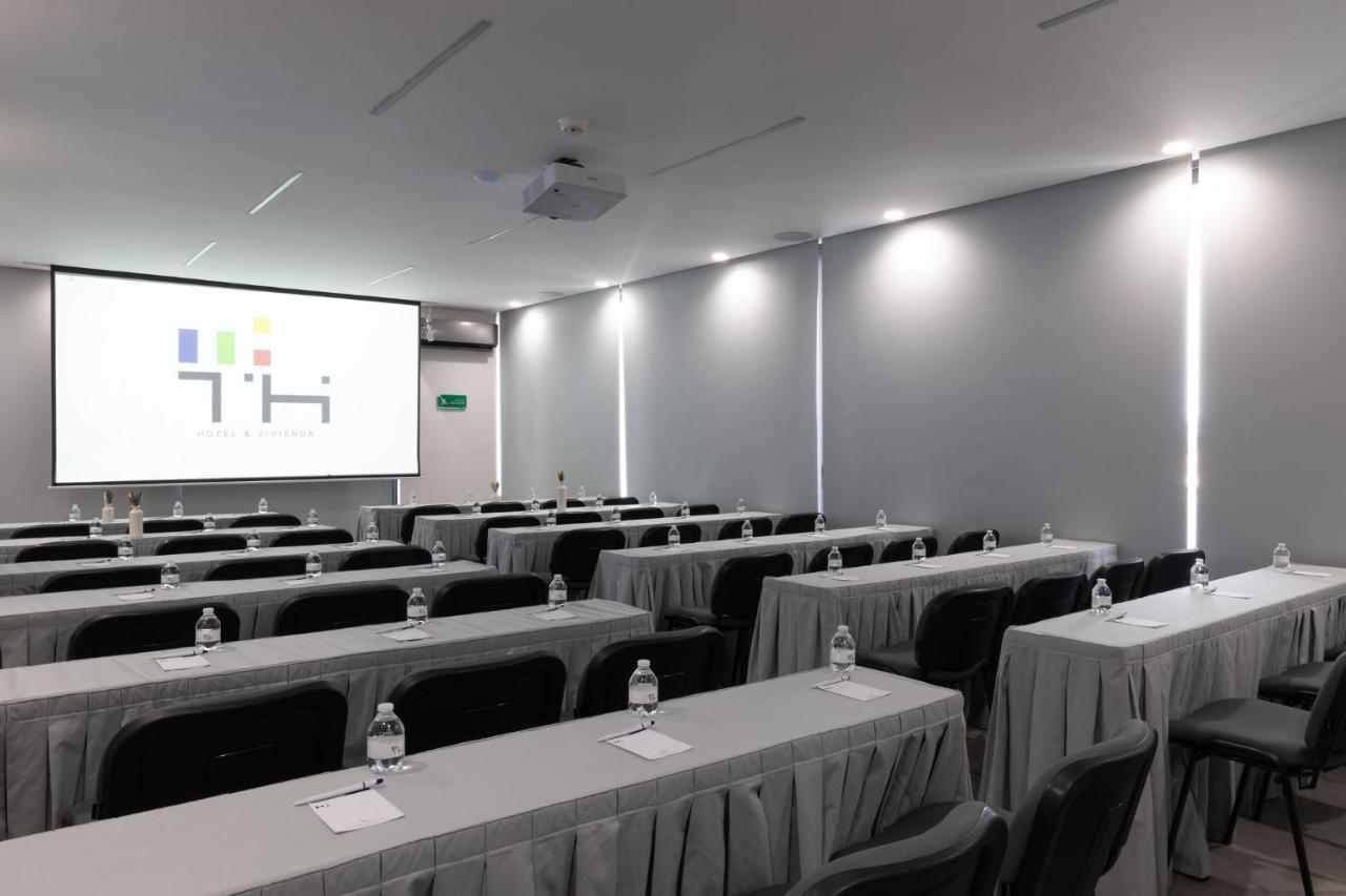 Th Hotel & Vivienda เตปาติตลัน เด โมเรลอส ภายนอก รูปภาพ