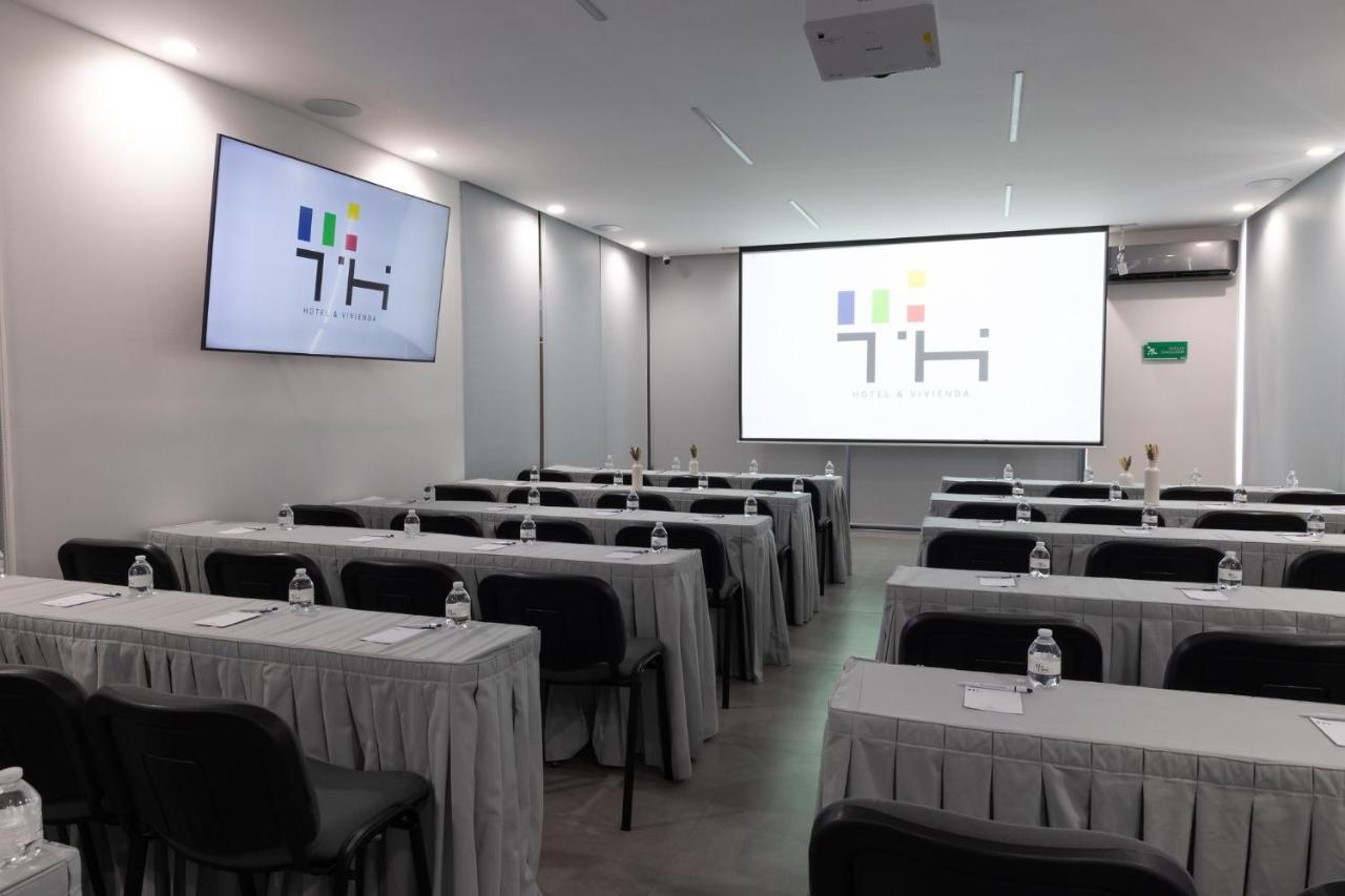Th Hotel & Vivienda เตปาติตลัน เด โมเรลอส ภายนอก รูปภาพ